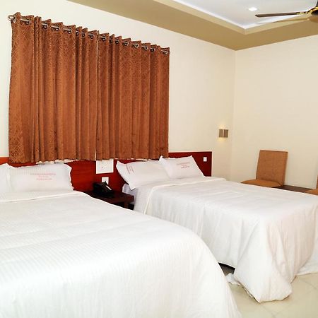 Anandkrishna Residency Hotel Guruvāyūr Exterior foto