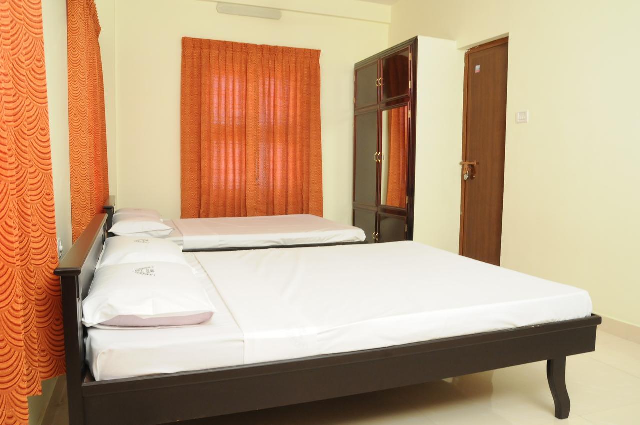 Anandkrishna Residency Hotel Guruvāyūr Exterior foto